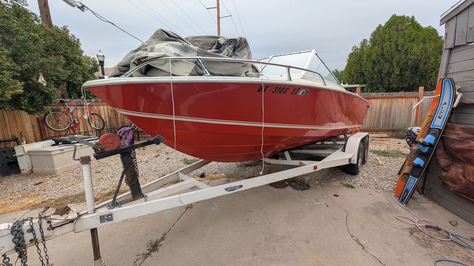 1977 Cordova 19’ Classic Runabout – MerCruiser 305 V8 – Garage Kept