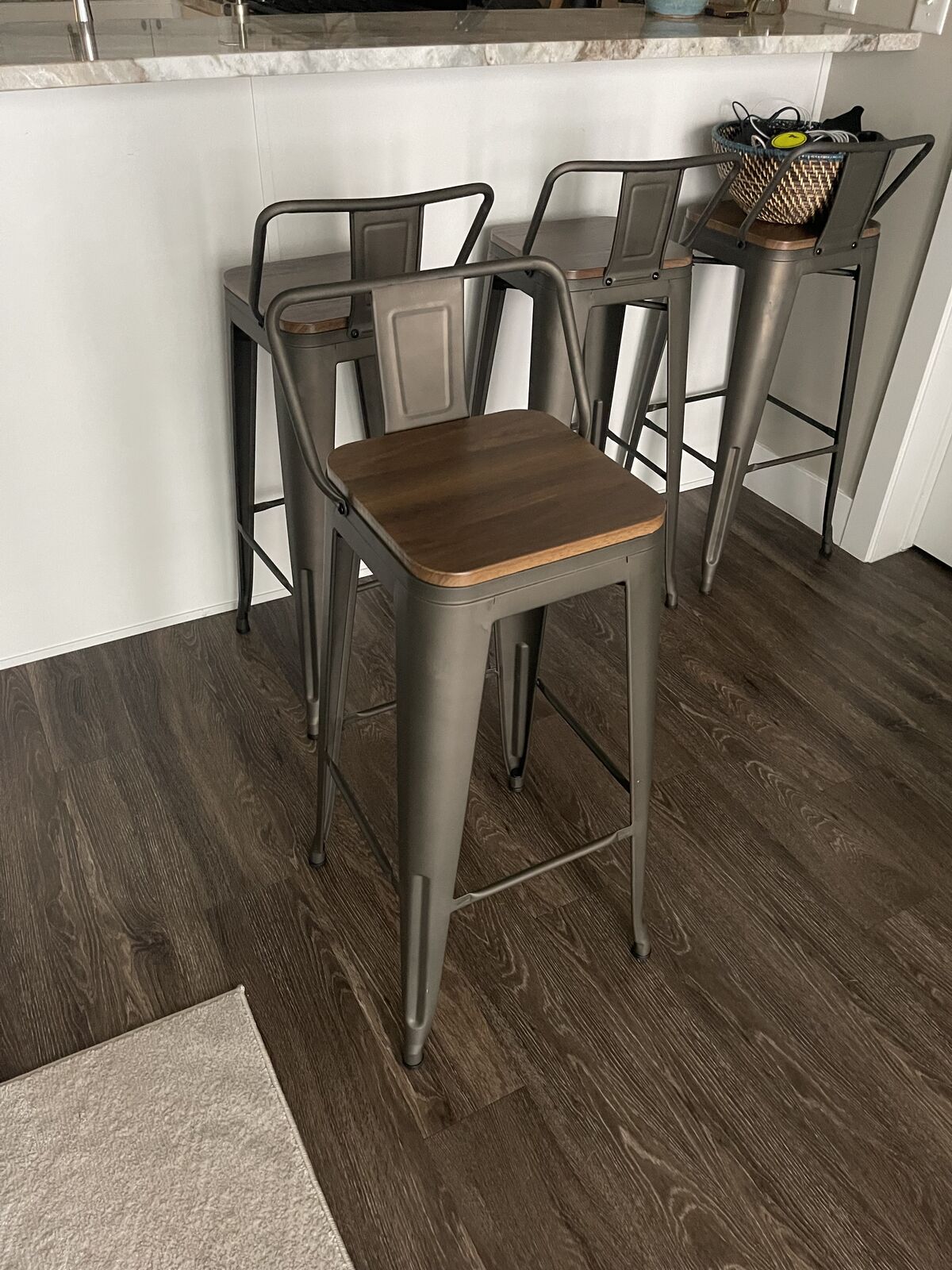 4 Bar stools 30’’ seat height