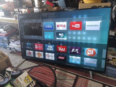 Philips 75PFL6601/F7 B 75" 4K UHD LED Smart TV - January 2017 Model