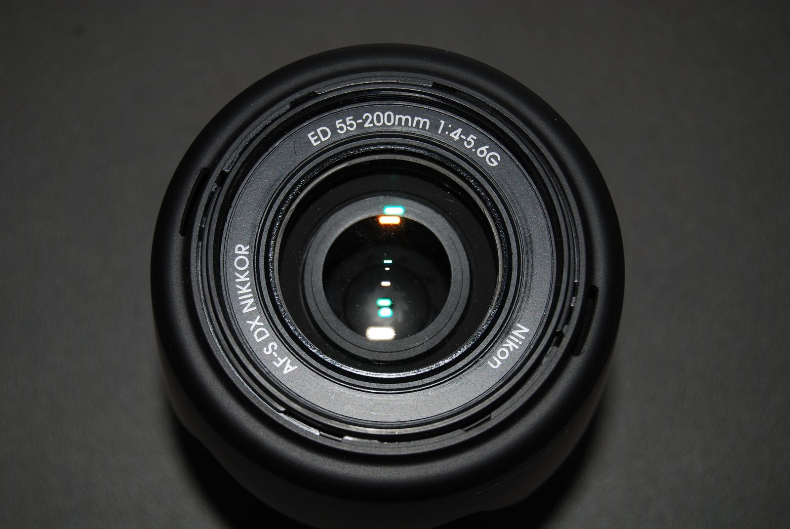 Nikon DX lens 55-200mm includes lens hood and both caps