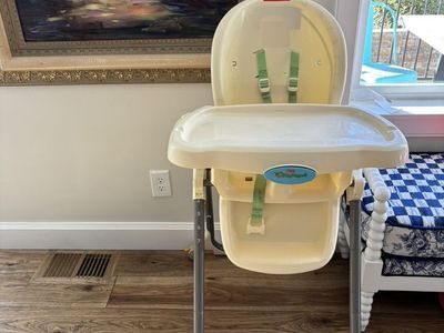Fisher price Adjustable High chair