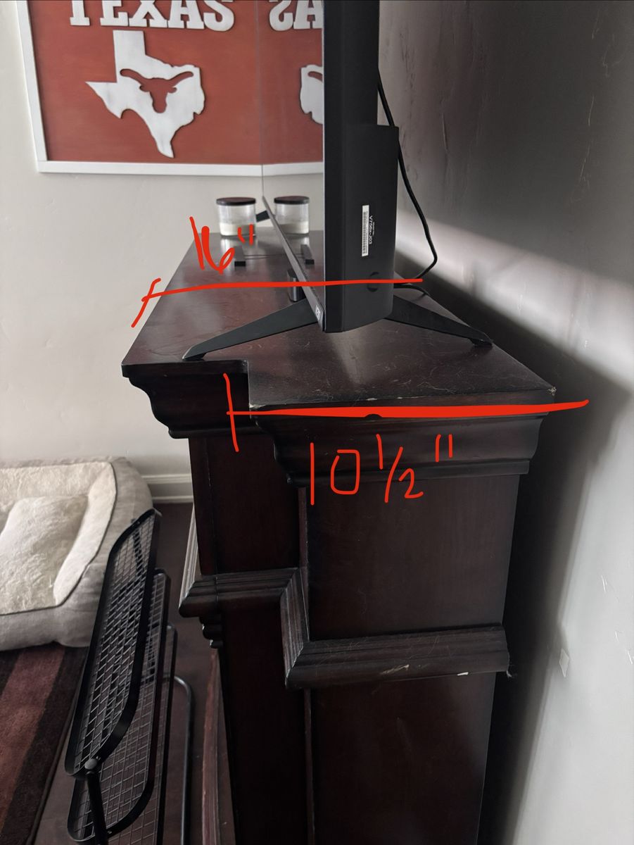 Main image 3