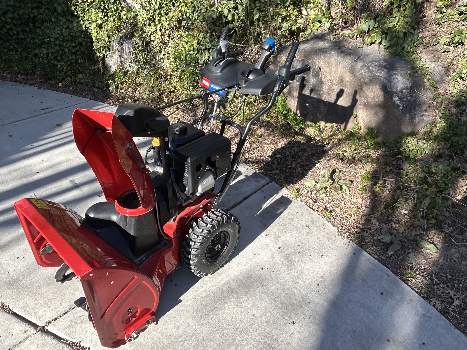 Toro Power Max 824 Snowblower