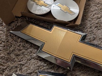 2013-17 Chevy Traverse Emblems Wheel Caps