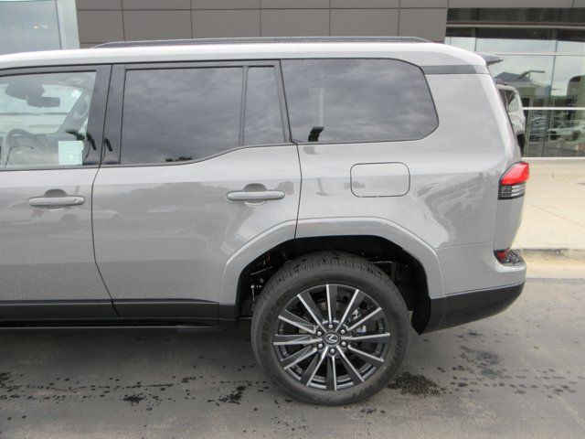 Main image 4