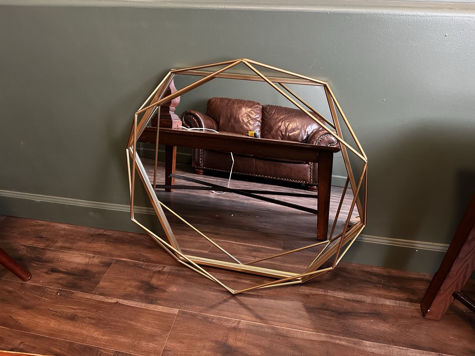 Gold Geometric Round Mirror – 31″ Modern Glam / Boho Wall Decor