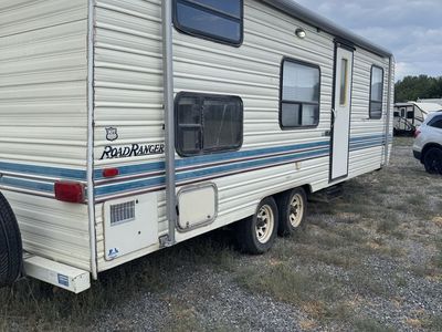 1994 27ft camping trailer!