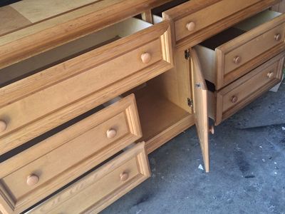 real wood natural stain 6 drawers dresser with cubby/cordova