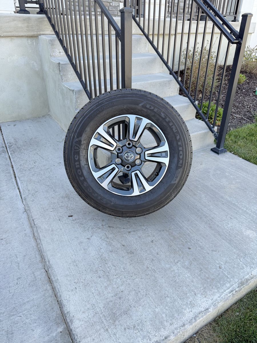 Toyota Tacoma 4Runner Rims and Tires 265/65R17