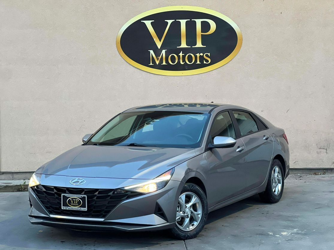 2023 Hyundai Elantra SE