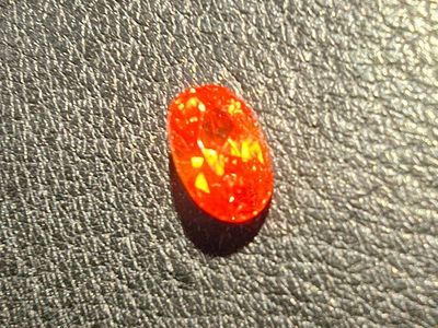 NATURAL PADPARADSCHA SAPPHIRE GEMSTONE.