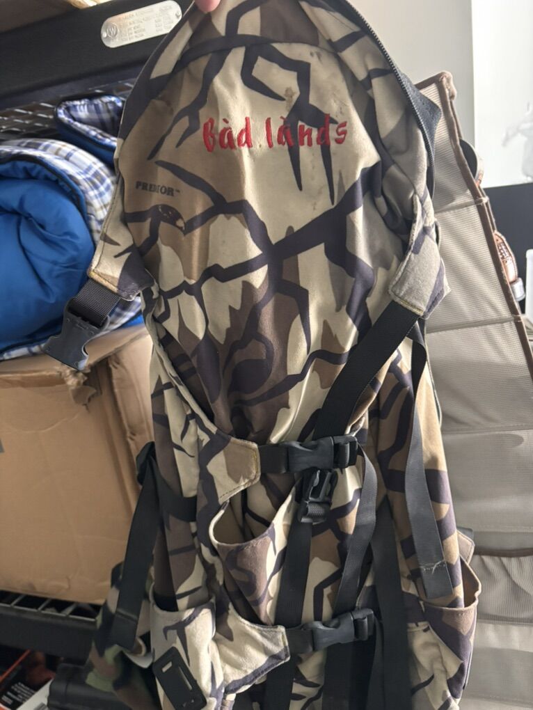 Backpack Badlands Predator Like New