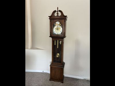 Vintage Ridgeway Grandmother Clock
