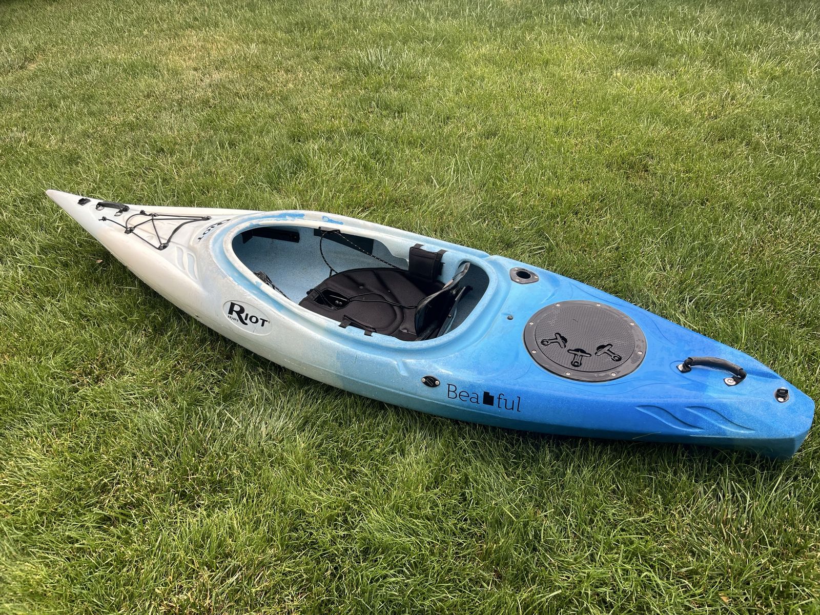 Riot Quest 10 Kayak