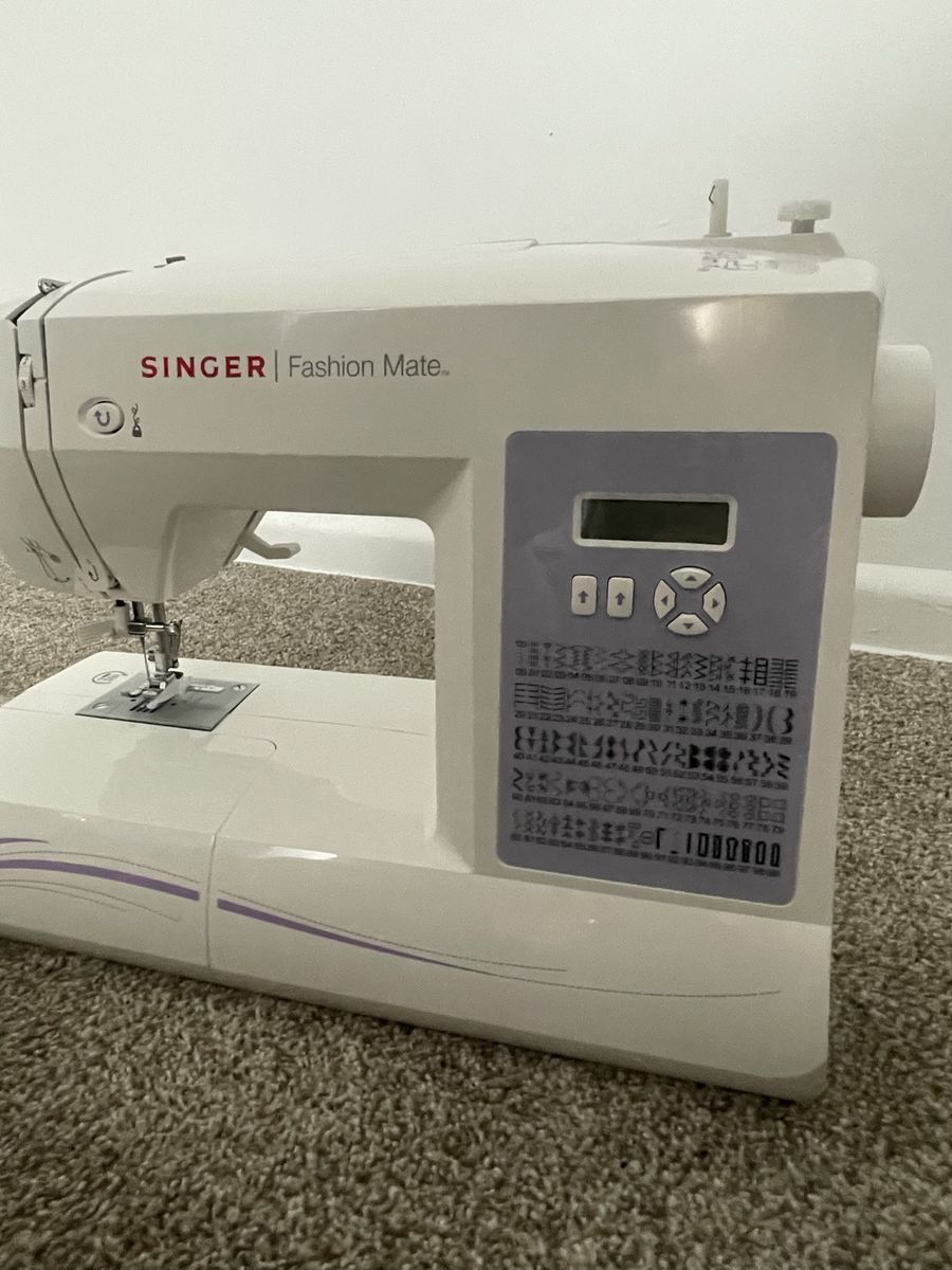 SINGER Fashion Mate Electronic Sewing Machine - White