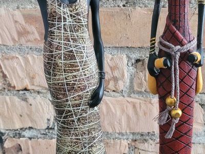 African women figurines
