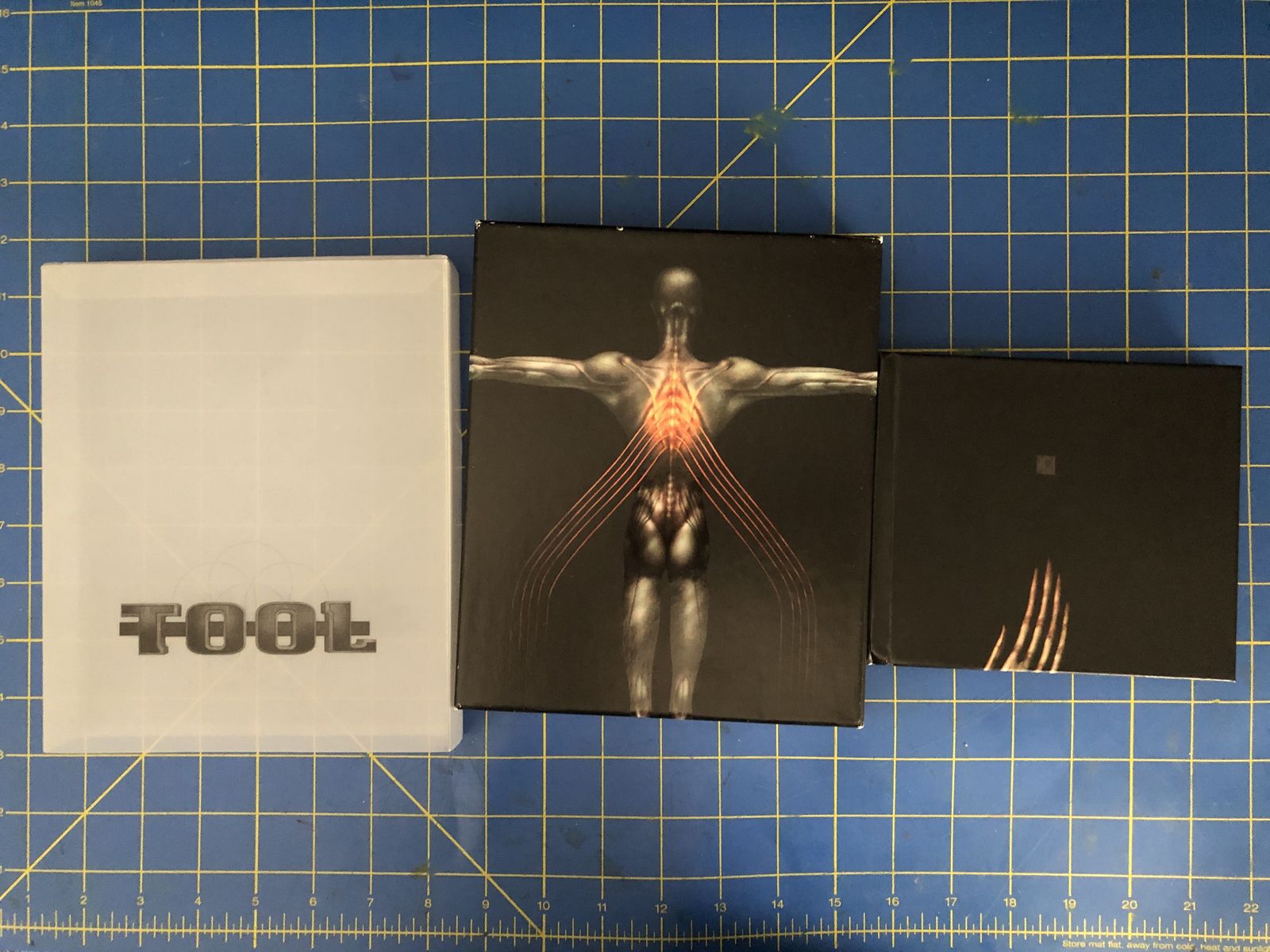 Main image 3