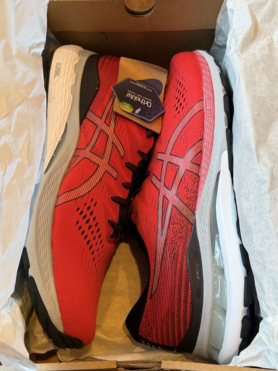 MENS SIZE 14 ASICS GEL-KAYANO 28 ELECTRIC RED / BLACK  NEW IN BOX