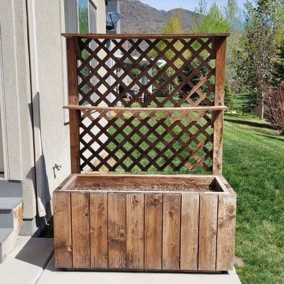 Planter box