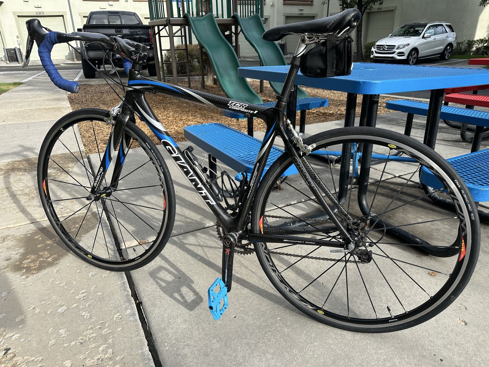 Giant TCR Composite 1 – Medium – Ultegra / Dura-Ace – Mavic Ksyrium