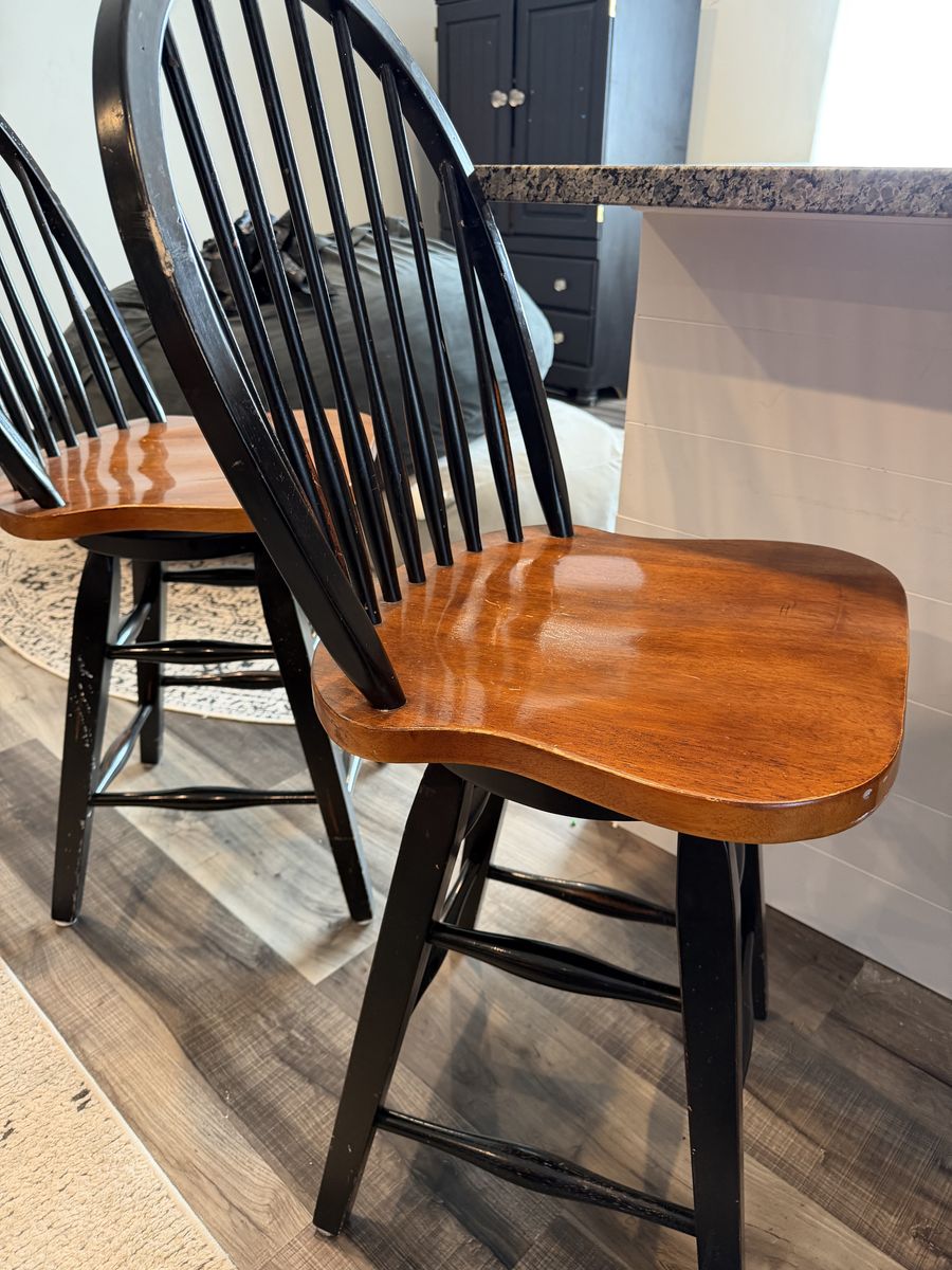 Bar Stools (4) Table Height