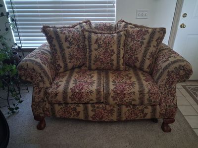 Loveseat and reclining chair
