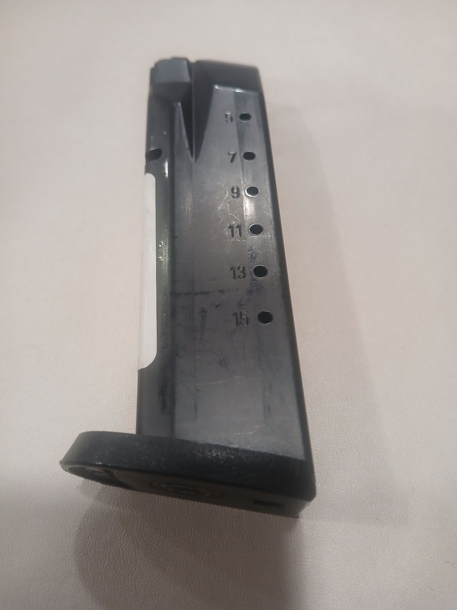 Smith & Wesson M&P magazine