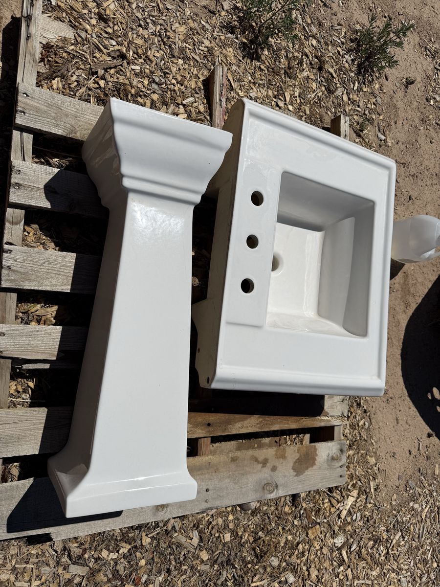 White Porcelain Pedestal Bathroom Sink