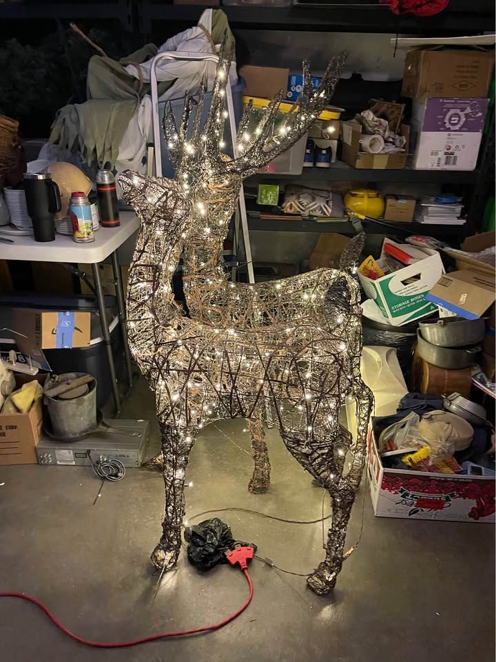Christmas Deer (2)