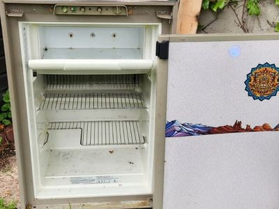 FREE RV Refrigerator - Works Needs Some Repairs