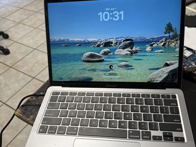 Awesome deal on M1 macbook air in. excellent condition with warranty