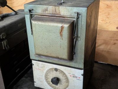 Thermolyne Type 2000 Muffle Furnace Smelter Heat