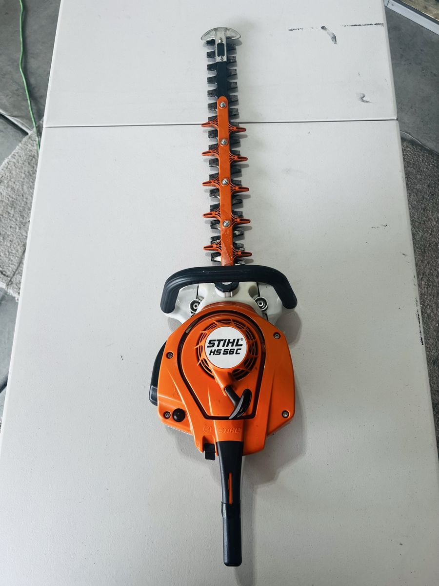 Stihl HS56 C-E 24" Gas Hedge Trimmer – Great Condition (Original Owner)