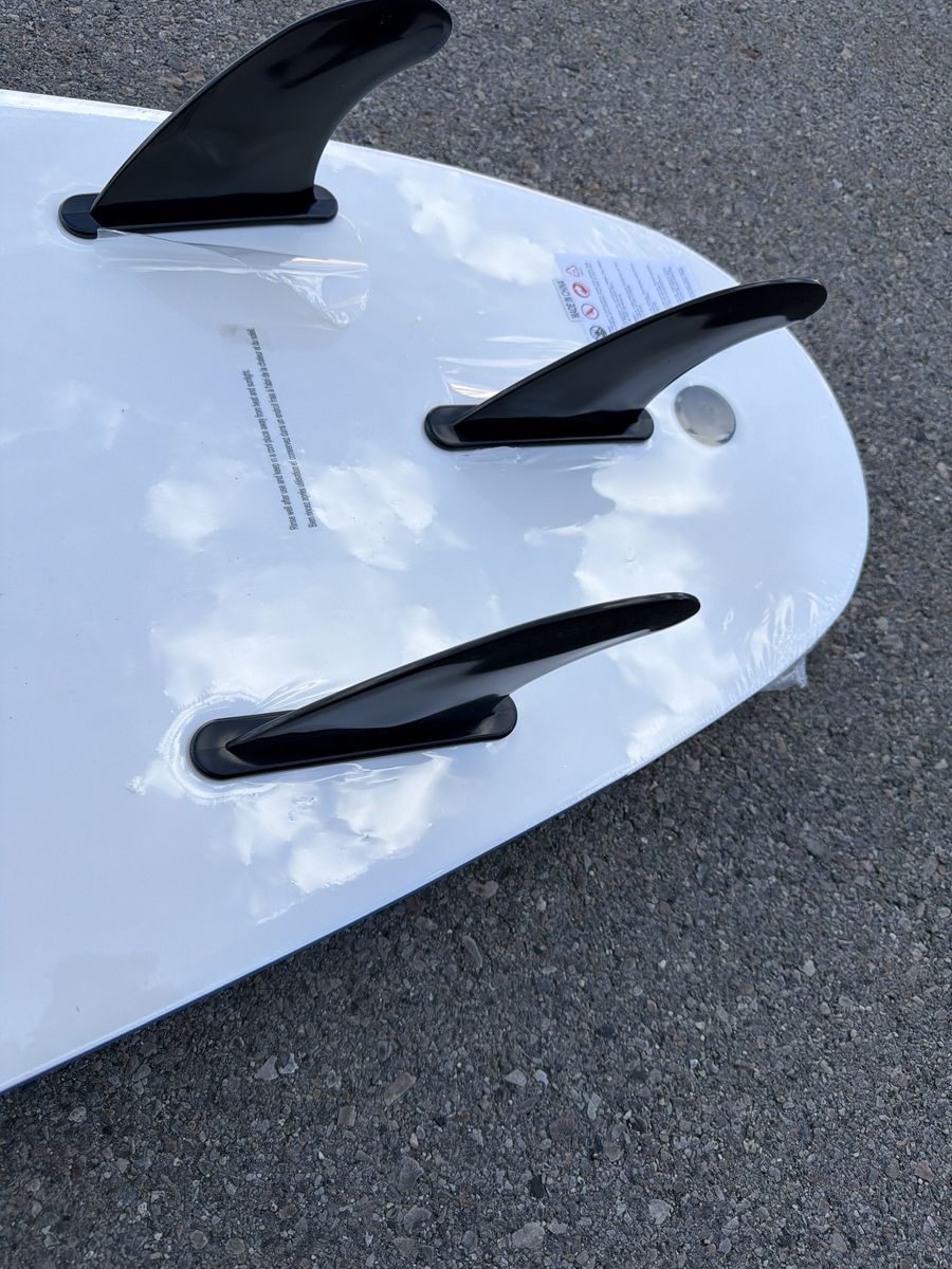 6 foot Soft Top surf board  Surfboard brand new in the plastic 250