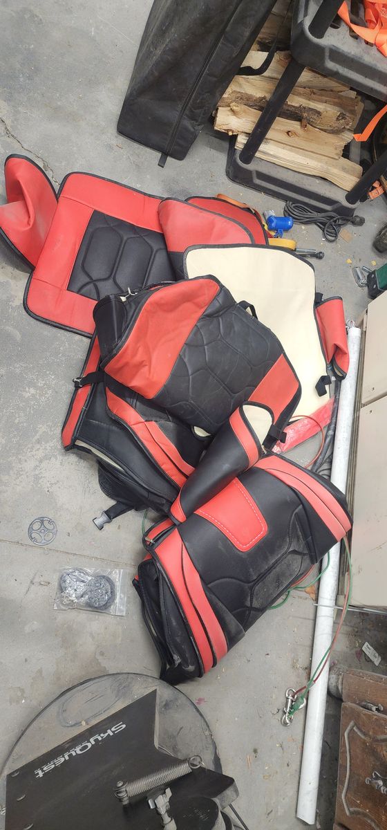 2018 - 2025 Jeep JL Red Seat Covers