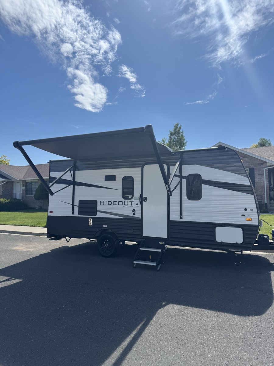 2021 Keystone Hideout 176bh