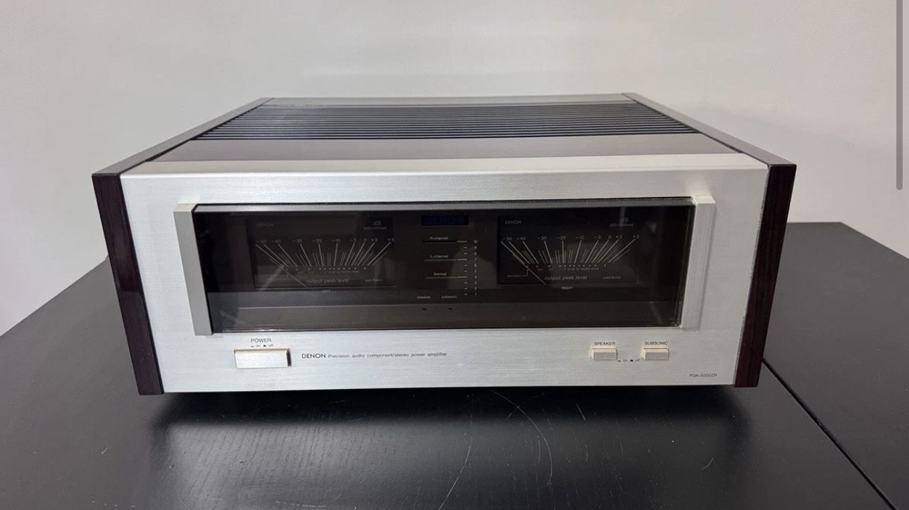 Denon POA-3000ZR Stereo Power Amplifier For Parts Repair Protection Mode