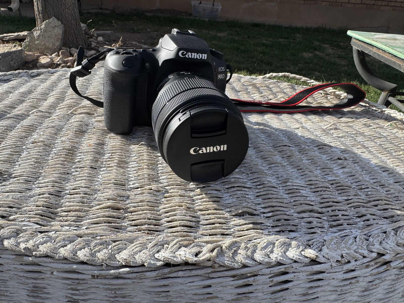 Canon EOS 90D