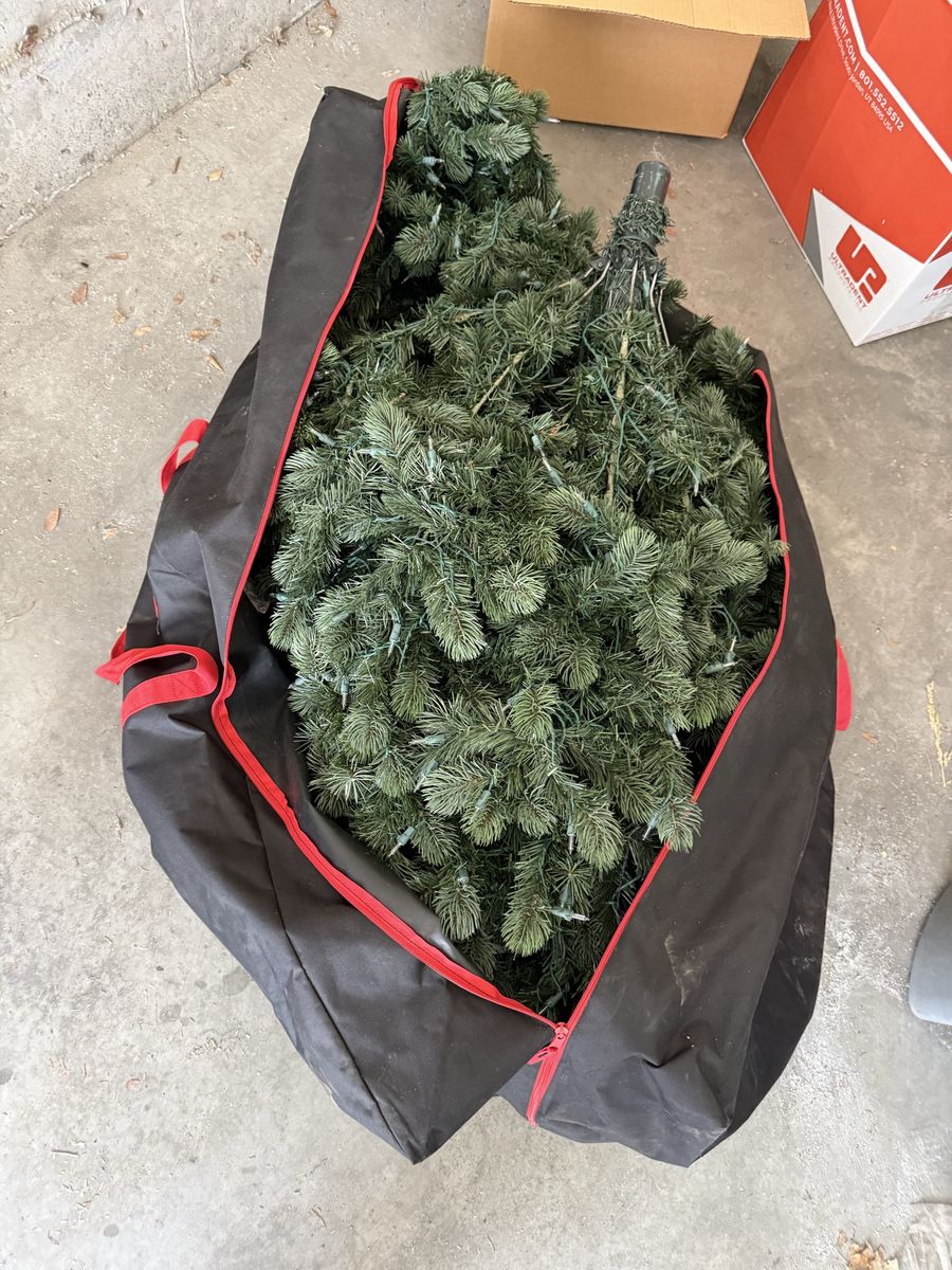 Artificial Christmas Tree with Lights, Stored in Bag