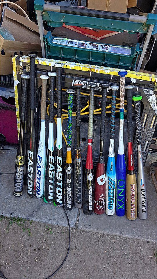 Easton, DeMarini, Mizuno, Onyx, Louisville Slugger, Rawlings Baseball & Softball Bat Lot