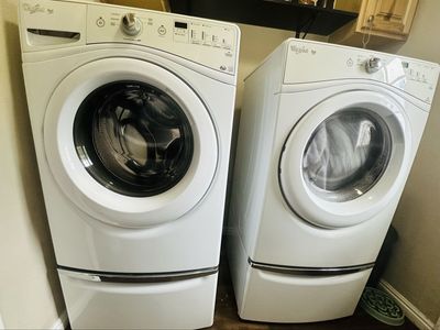 Whirlpool washer & dryer with pedestals