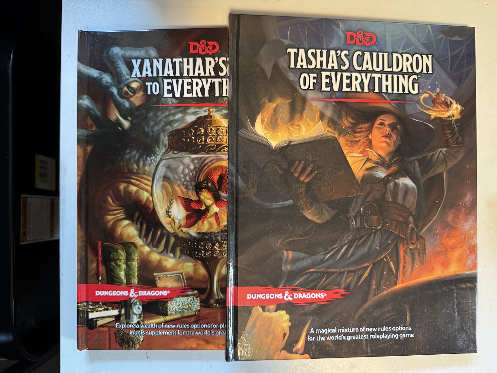 *NEW* D&D essential combo deal: Tasha's Cauldron of Everything / Xanathar's Guide to Everything (FREE local delivery)