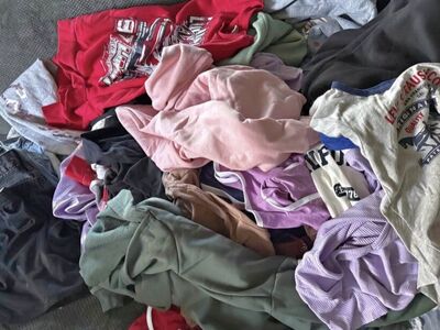 ISO Junior Clothes S -M