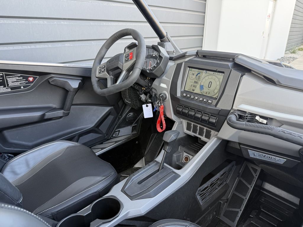 Main image 6