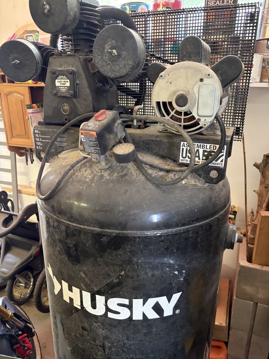 Husky 80 Gallon 4.7 HP 155 PSI Vertical Stationary Air Compressor with Cast Iron Pump *NOT WORKING*