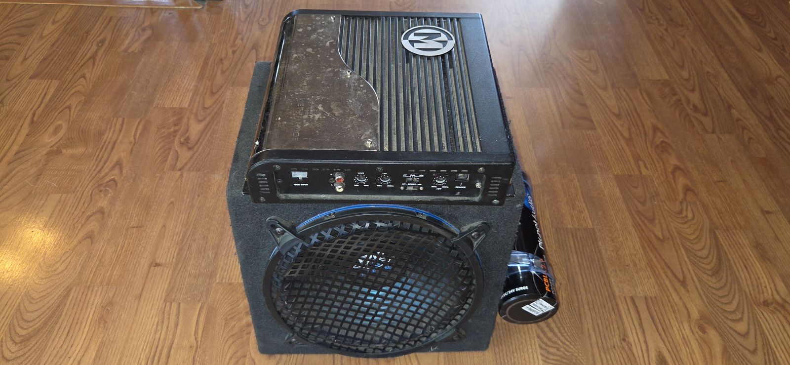 Complete Car Audio Bass Package – 10" Pyle Blue Label Subwoofer, Memphis Amp, 2.0 Farad Capacitor & Custom Box