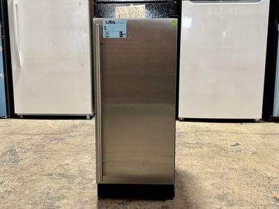 U-LINE BUILT IN COMPACT REFRIGERATOR