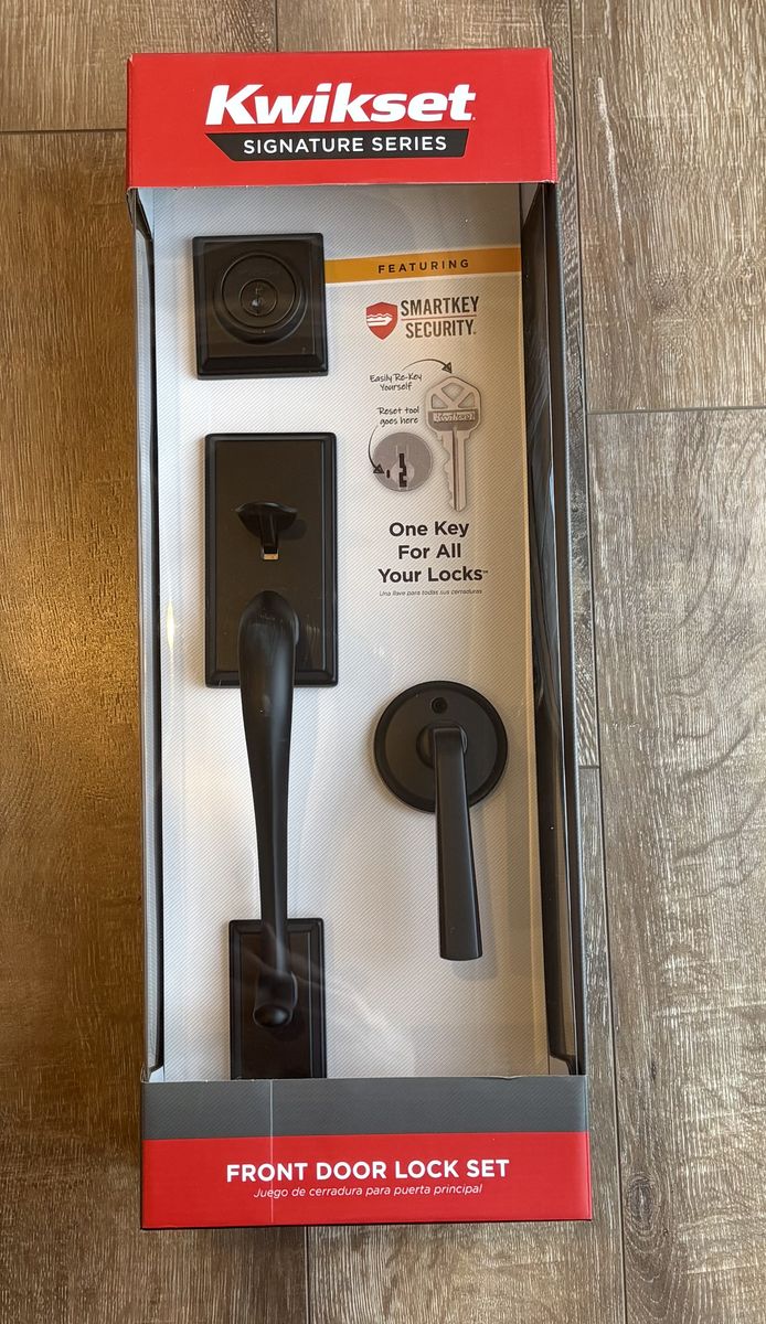 NEW Kwikset Amador Matte Black Entry Door Handleset with Round Rose Hollis Handle