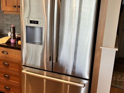 Bosch 36" Standard Depth French Door Refrigerator