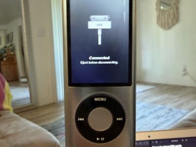 Apple iPod Nano 2nd Generation 4GB Silver MP3 Player - A1137 with Click Wheel